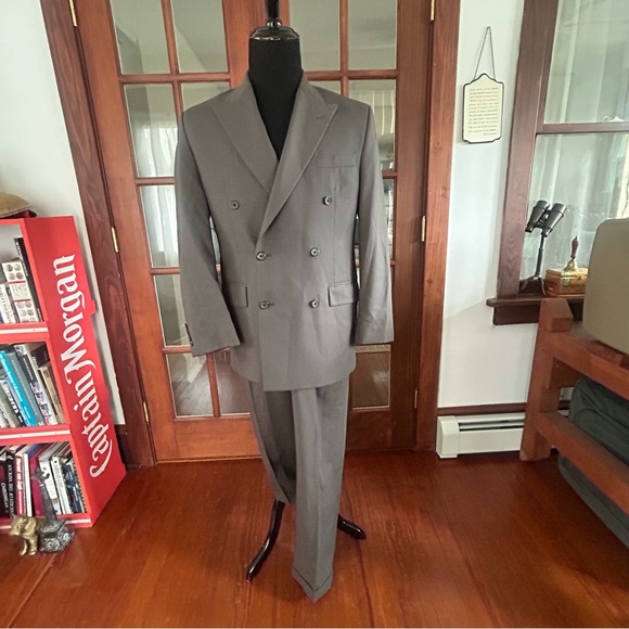 Calvin Klein Mens 2 Piece Double Breasted Wool Blend Suit 38R 32" x 30" Pants - Picture 1 of 10